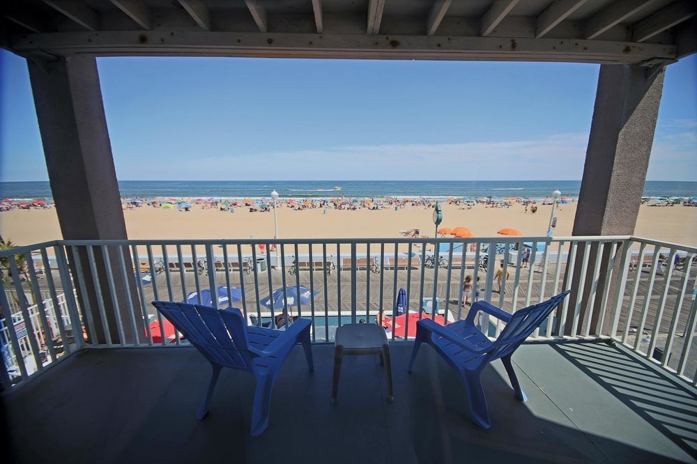 Hotel Flagship Oceanfront à Ocean City Extérieur photo